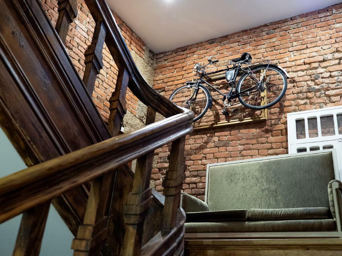 Apa M - Loft Guesthouse Jardim Das Maes Charming ヴィゼウ エクステリア 写真